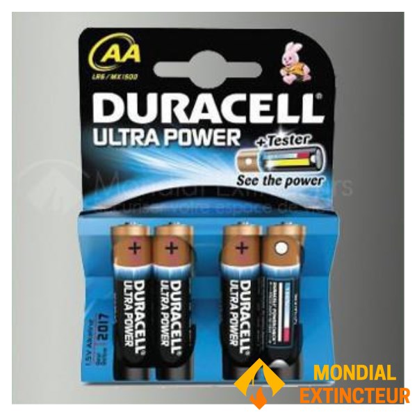 Blister med 4 DURACELL 1,5V LR06-batterier