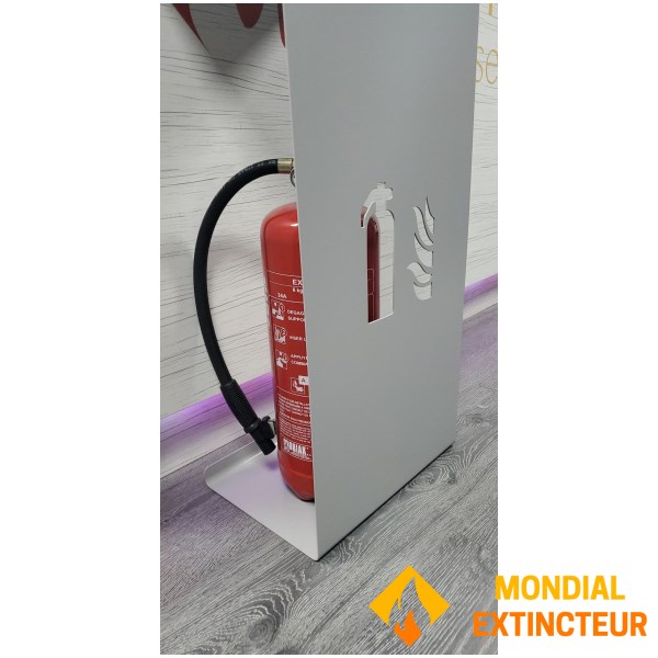 Möbel "Feuerlöscher-Design" 