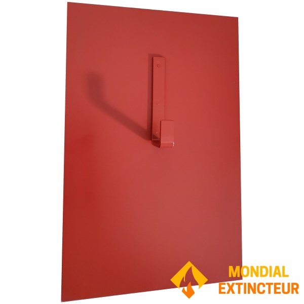 Magnetic holder for CO2 and Permanent Pressure extinguishers