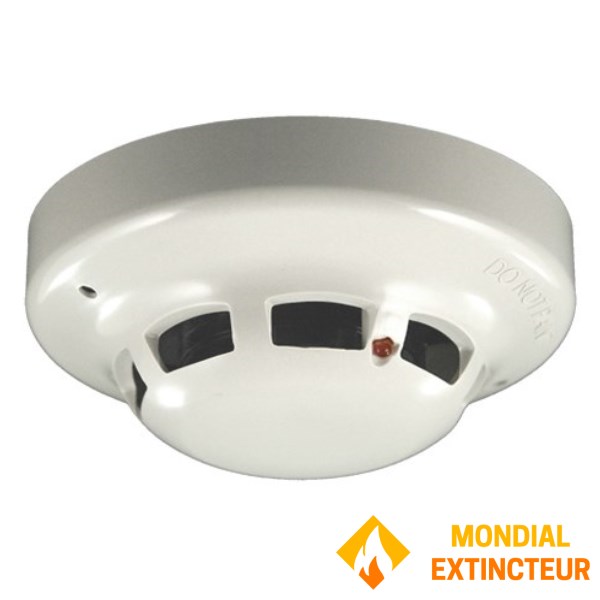 Optical smoke detector for smoke control units