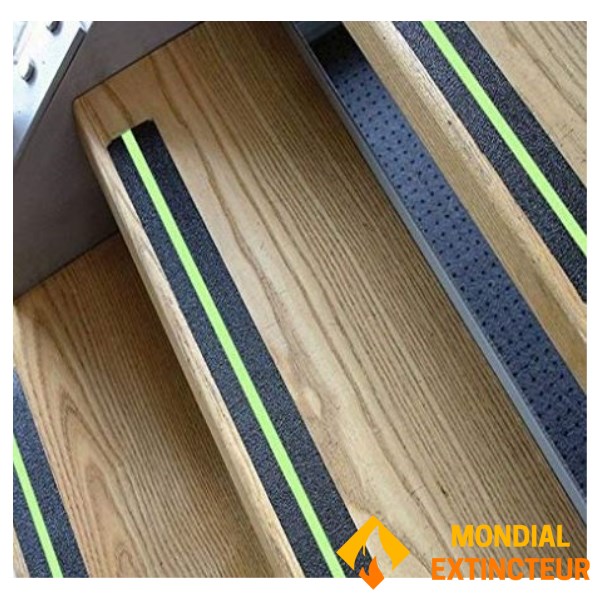 Photoluminescent adhesive anti-slip tape - Indoors and outdoors