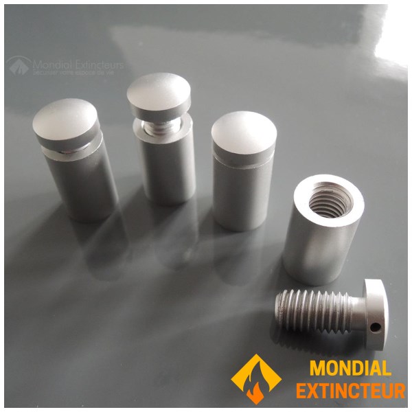Set of 4 spacers with screw covers