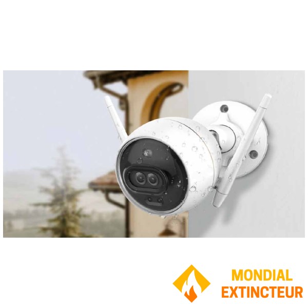 Connected outdoor camera - Mains powered - Wifi