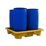 ドラム缶4本収納可能